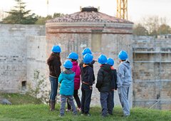 « A l'assaut ! Les jeunes exposent au château » //// Programme de Préfiguration ////