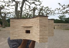 « Jeux de briques » / Olivier Vadrot